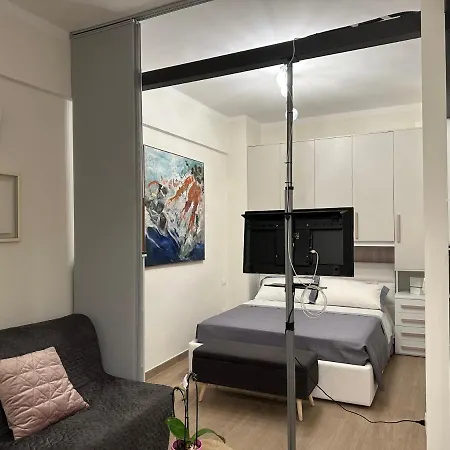 Maison D'or - Via Cecchi Genova